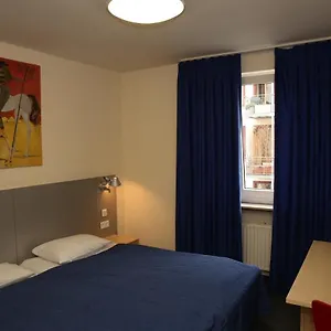 Münchner Hof *** Fráncfort del Meno